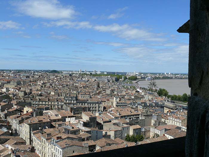 transport taxi dans la ville de Bordeaux