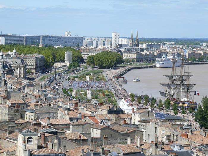 service taxi vert à Bordeaux